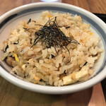 なにわ翁 - 鮭と芽ひじきのたき込みごはん