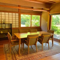 ろあん松田 篠山店 - アンティークな店内。広々とした落ち着く空間です。