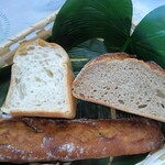 パン ルージュ - カンパーニュ、食パン断面