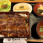 炭火焼うなぎ 東山物産 - うな丼・極上重　3480円