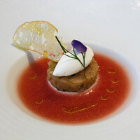 メゾン ポール・ボキューズ - サーモンのタルタル　トマトのコンソメスープ　レモンとチーズのクレーム