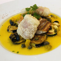 メゾン ポール・ボキューズ - イトヨリ鯛のポアレ　生ハムと烏賊のフリット　トマトのフォンデュ　サフランのアンティーボワーズ