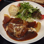 あらえびす - 6月15日　煮込みハンバーグ