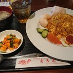 Indoneshiadainingu - ・Nasi Goreng 850円(税込)