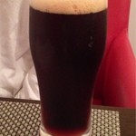 Kamitachi - 黒ビールと生ビールのハーフ＆ハーフ ¥525