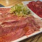 焼肉ダイニングなんべんでん - 