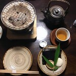 山里料理 葡萄屋 - 網焼き：お餅・椎茸・黒海苔