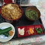 松美食堂 - かつ丼¥ 750 