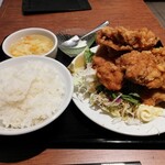 天香美意 - から揚げ定食￥780