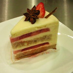 アテスウェイ - 名前不明。ホワイトチョコとシナモン、バニラが効いていて美味しかった大人の味。