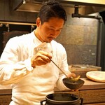 アカ - 鮑と鮑の肝のカルドソ(オジャ)