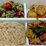 パリヤ - DELI BOX(弁当) 1,134円 ♪