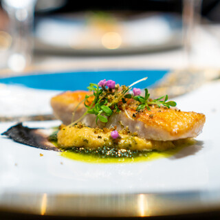 レストラン アロム_0