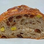 Copain - さつまいもとレーズンのパン