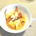 La Brianza - ホロホロ鶏のアニョロッティとジロール茸とフォンティーナチーズソース。タリヤンと同じく卵黄仕立てで作られる麺でラビオリのようにホロホロ鶏のお肉が入ったパスタのアニョロッティ、ジロール茸の香りチーズと絶品