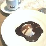 La Brianza - パンナコッタが少し溶けかけてチョコレートソースと混ざっているところもおいしかったな～