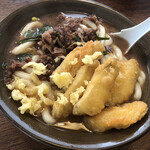 牧のうどん 空港店 - 肉 ごぼう うどん　¥670