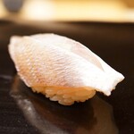 日本橋蛎殻町 すぎた - 春子(カスゴ)の昆布〆