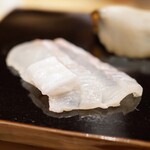 日本橋蛎殻町 すぎた - 青森県産の平目　えんがわを添えて