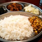 プルジャ ダイニング - 