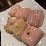 炭火焼肉 肉刺し にく式 - トロミノ