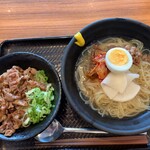 カルビ丼とスン豆腐専門店 韓丼 - 