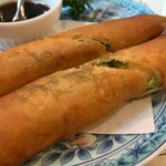 中国旬菜 茶馬燕 - エビとアボカド、チーズ春巻き