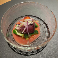日本のイタリア料理店 sai - 夏野菜と皮目を炙ったカツオのガスパチョ