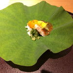 馳走 啐啄一十  - 蓮の葉の上に佇む海鮮達…