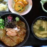 ドライブイン汐風 - 