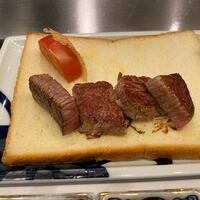 喜久家 - お肉は佐賀 伊万里牛A5ランク100gのヒレかロースが選べたんで私はヒレ肉を選んでみました。