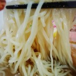 麺武者 - コシのある中細麺