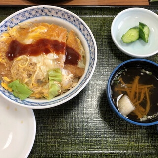 みのり食堂 - 料理写真:カツ丼　680円