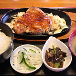 グリルアイ - チキンステーキ