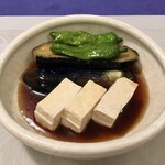 紀ノ国屋 - 揚げ浸し、豆腐は一番出汁で軽く煮てから冷まし食べる直前に合わせる。