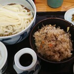 Teuchi Udon Mugino Megumi - 季節のかやくご飯定食(平日ランチ)800円