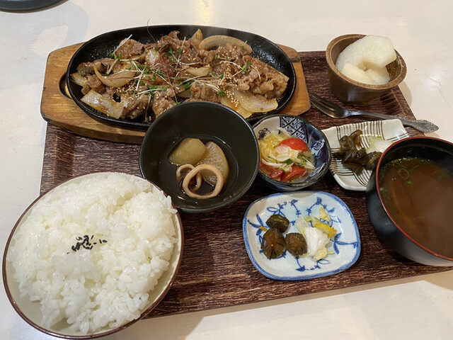 ご飯や らいおん 宇治山田 定食 食堂 食べログ ご飯や らいおん 宇治山田 定食 食堂 食べログ