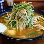 Ramen Ni Gou Ten - スタミナ醤油ラーメン　@820