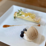 ブラッセリー ラシュレ - 紅茶アイスと晩柑クレープ