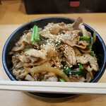 札幌軒 - 男の肉丼。