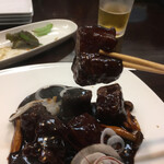 シギ チャイナ キッチン - 持ち上げてみた。いわゆるリフトってやつ