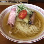 らあめん サンド - 三種の節冷やしラーメン！平たい中太麺がモチモチ！