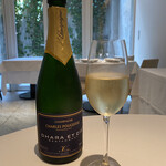 オオハラ エ シーアイイー - シャルドネ100％シャンパン OHARA ET CIEオリジナルラベル
      2020年8月7日ランチ