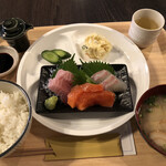 家庭料理　かわじ - ♪刺身定食￥600