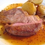 吉田豚肩肉のロースト（拡大）