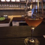 Inasa - グラスの白ワイン