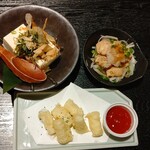 匠/天照 - 薬味たっぷり冷奴と鶏皮湯引きポン酢とのび～るチーズ天婦羅(鶏皮湯引きポン酢が油が抜けてめっさんまい♪)