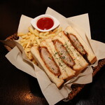 バラブシュカ - カツサンド&チップス