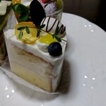 エスポワール - はちみつレモンのふわふわシフォン