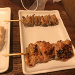 炭火焼き鳥 でん - とり皮ともも